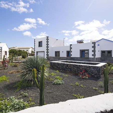 Villas & Apartamentos Tao Mazo Lajares Exterior photo
